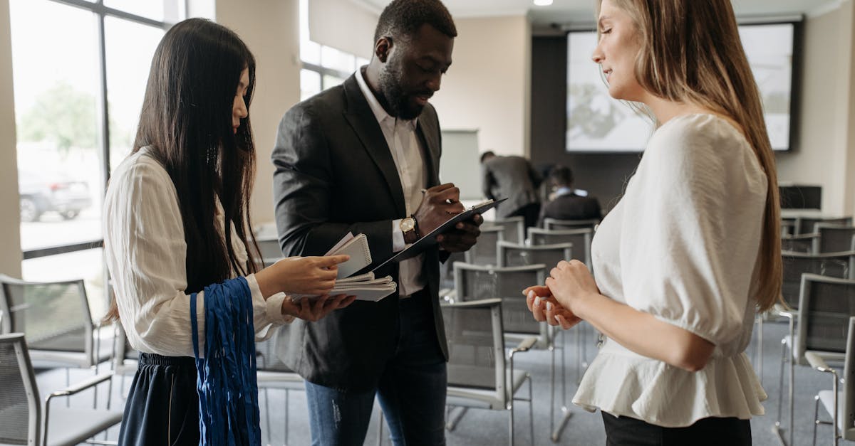 利用内部链接及锚文本嵌入关键词